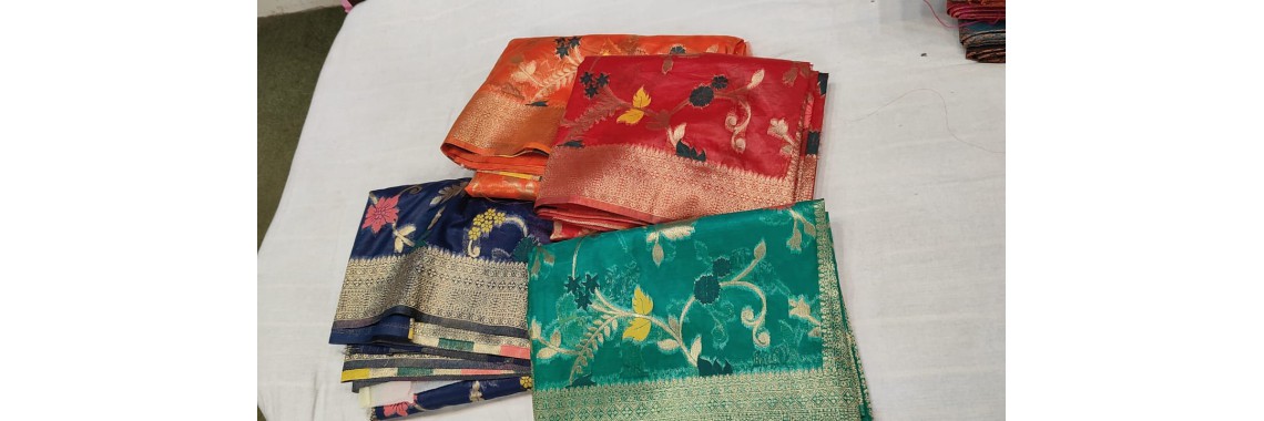 How to Match Jewellery with Different Saree Types-best sarees shop in varanasi