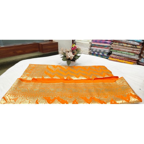  Banarasi Kattan Pure Silk Saree – Timeless Elegance, Handcrafted in Varanasi 