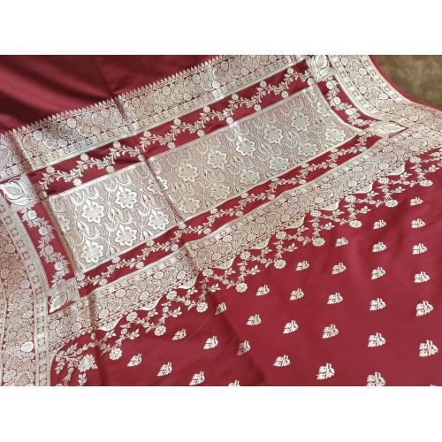Banarasi Kattan Pure Silk Saree –Elegance, Handcrafted in Varanasi