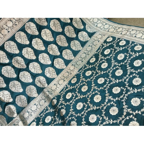 Banarasi Kattan Pure Silk Saree –Elegance, Handcrafted in Varanasi