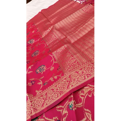 Banarasi mix silk me multi colour duppata